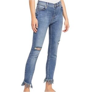NWT- We The Free Great Heights Frayed Fringe Skinny Jeans Size 27